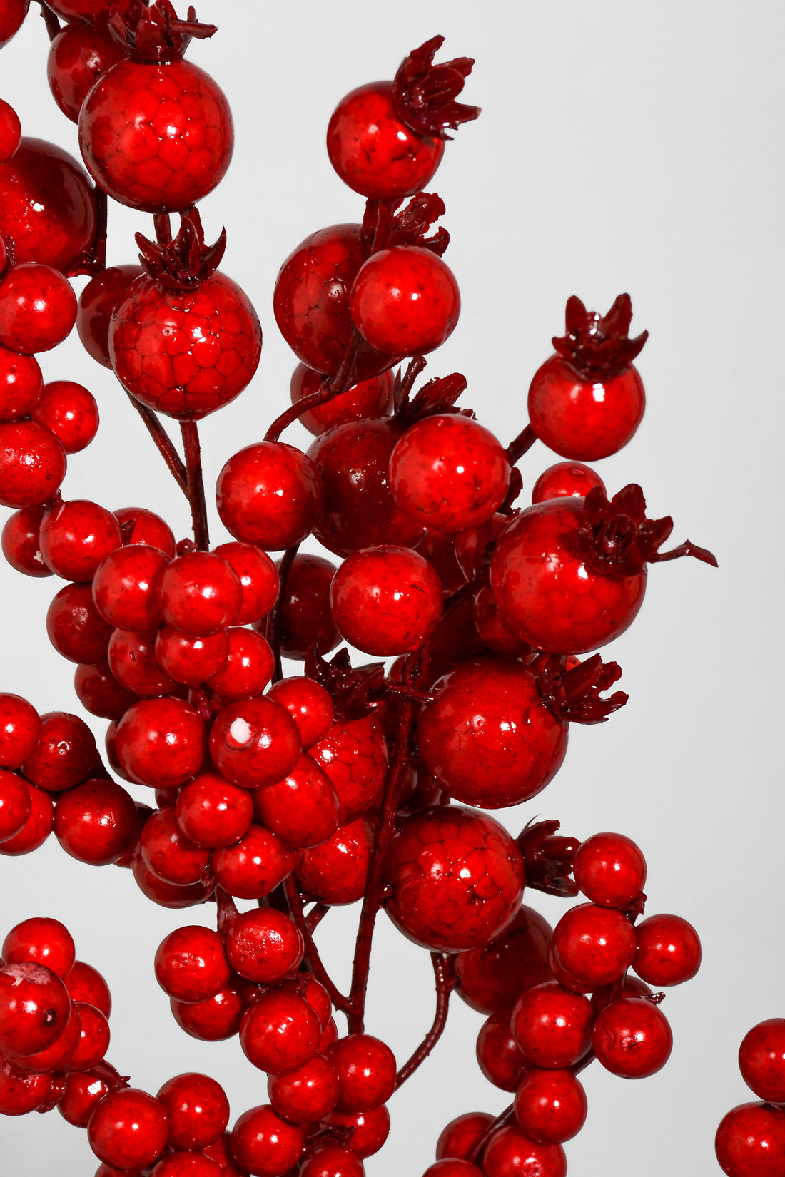 26" Wp Mixed Berry Crabapple Spray Red