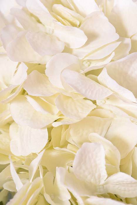 22" Silk Hydrangea Bush Cream