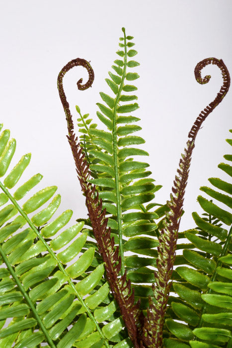 21" Real Touch Ruffle Fern Green