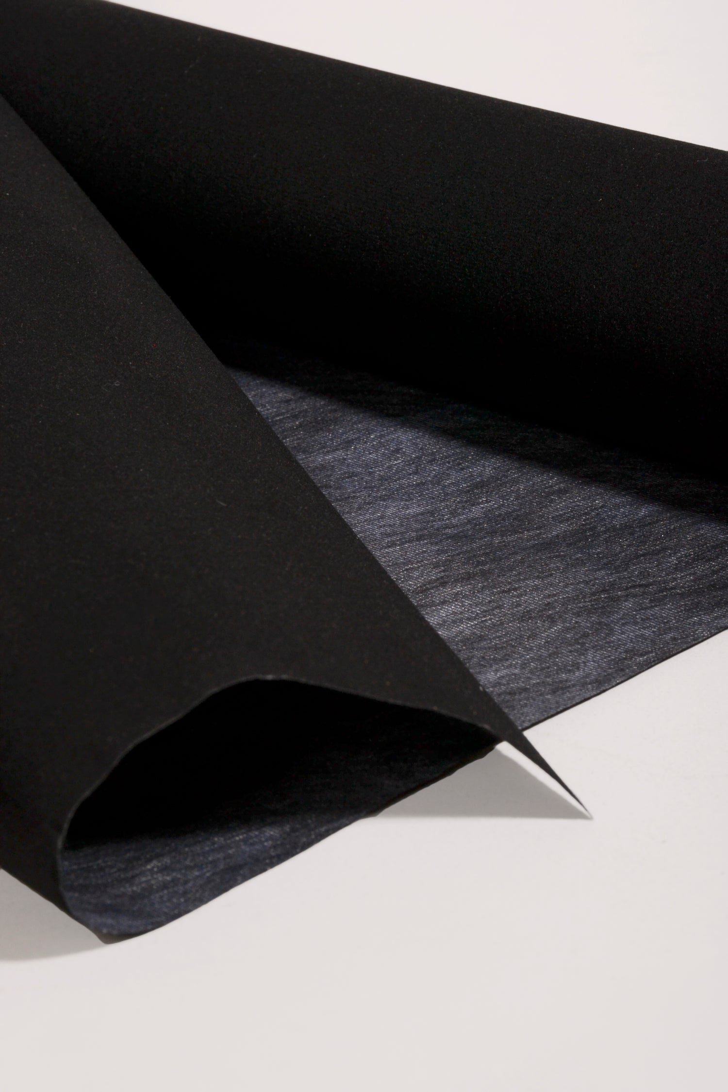 21" x 6Yds Velvet Flower Wrap Paper Black