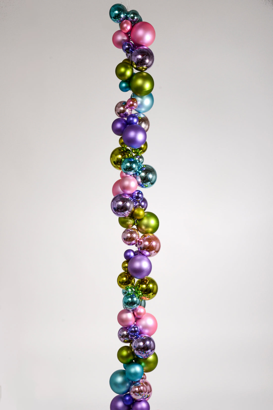 8Ft Shiny Matte Ball Garland Mix Colors