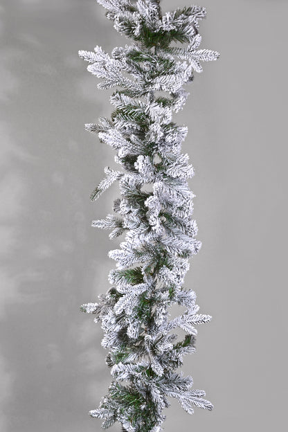 9Ft Snow Garland Green/White