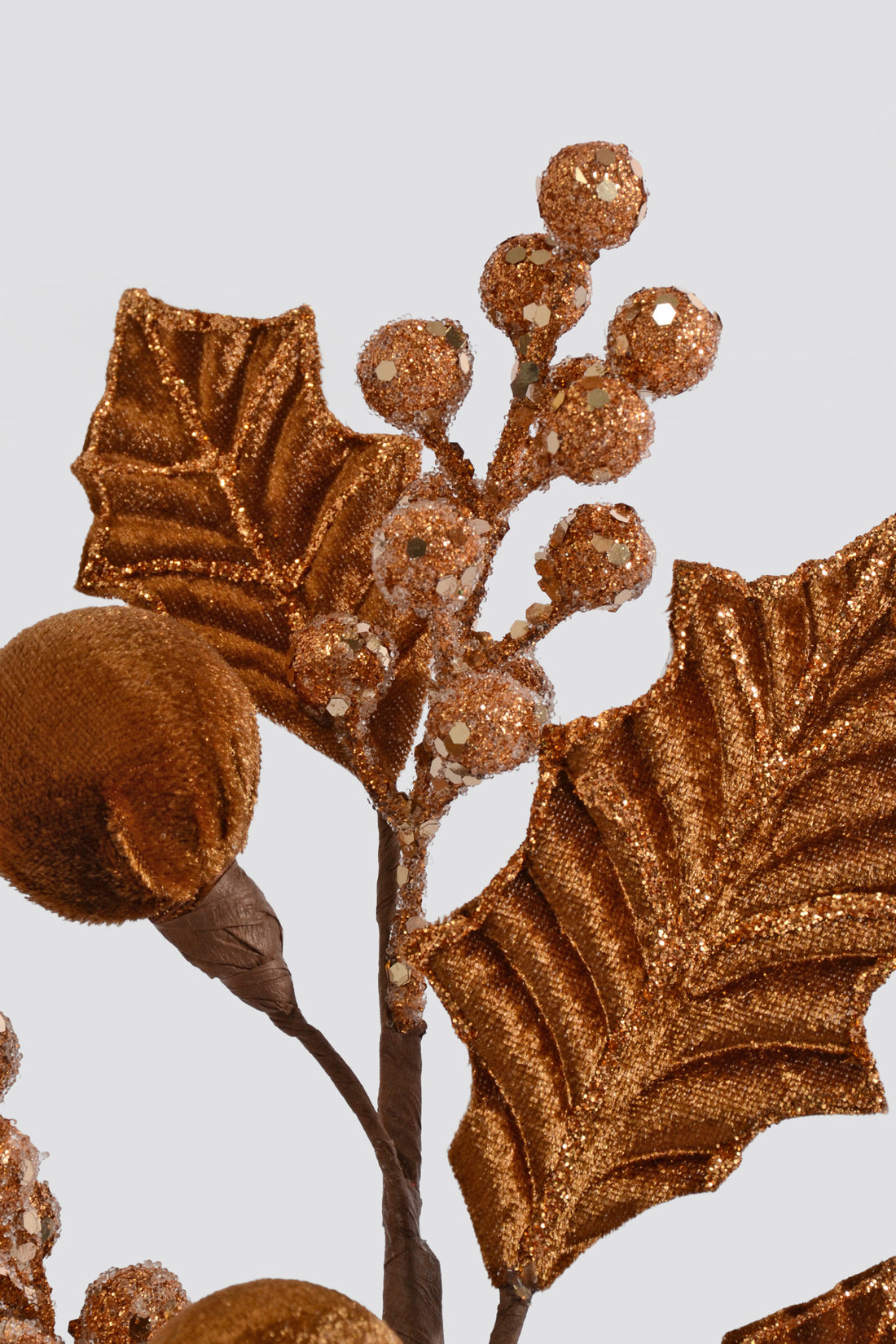 24" Velvet Ball Leaf W/Berry Spray Brown
