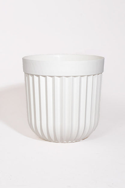 9.75&quot; Round Striped Plastic Planter White