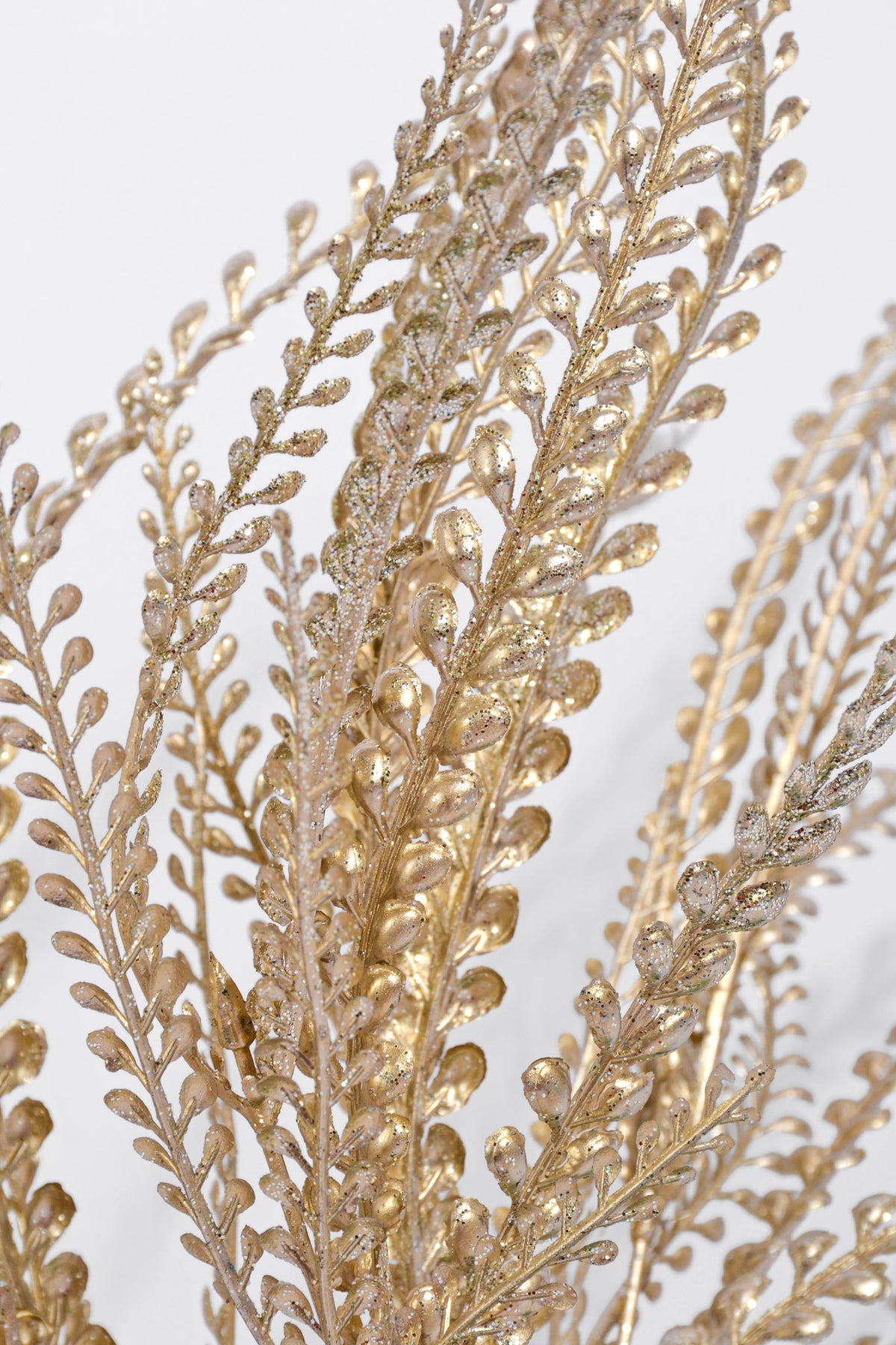 22" Fern Bush Champagne