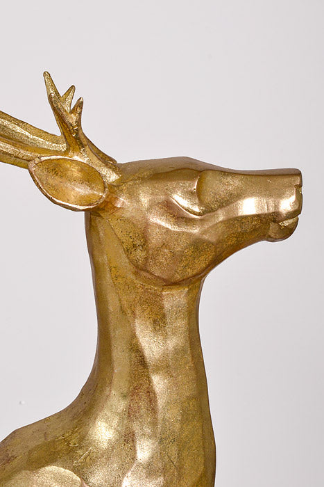 28.4" x 20.5" Reindeer Antique Gold