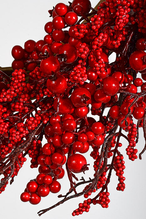 20" Berry Wreath Red