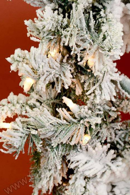 24" Light Flake Vail Wreath Green/white/clear Light Bulbs