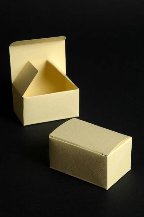 2.75" X 1.75" X 1.5" Favor Box Ivory Pkg/12