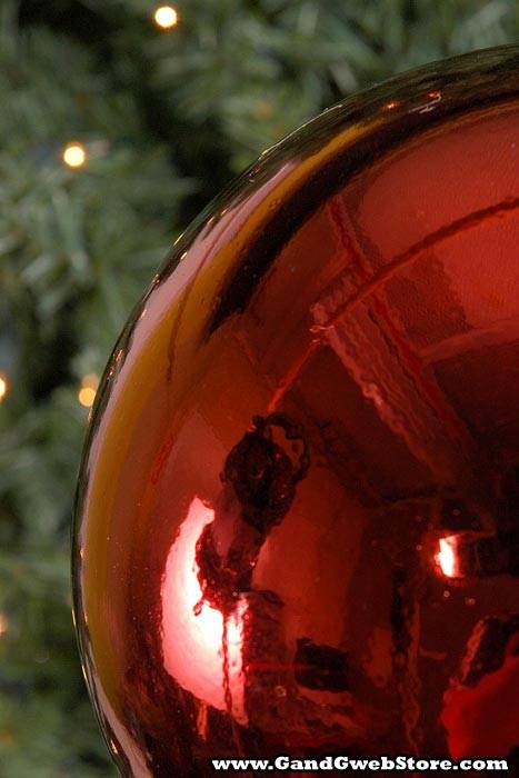 200mm Shiny Plastic Ball Burgundy