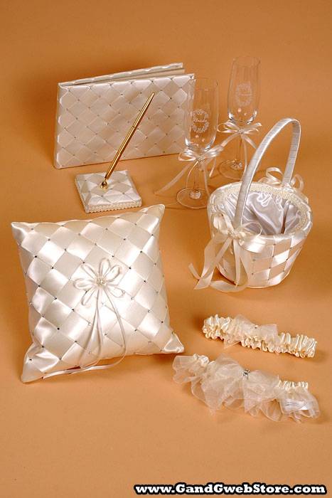 Guest Book W/ Rhinestone Ivory