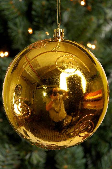 120mm Shiny Plastic Ball W/swirl Gold