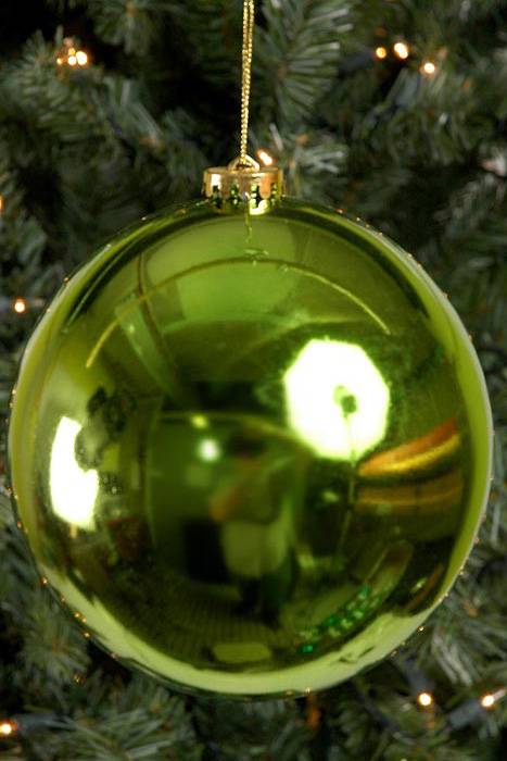 150mm Shiny Plastic Ball Green