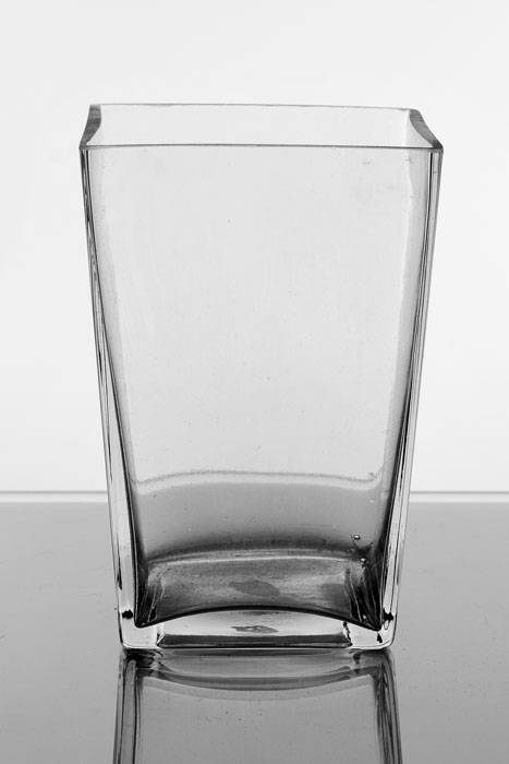 3&quot; X 4&quot; X 6&quot; Tapered Square Glass  Vase Clear