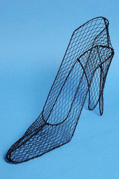 17" X 9.5" Wire High-heel Shoe