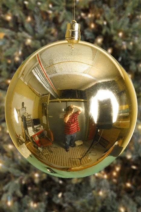 400mm Shiny Plastic Ball Gold