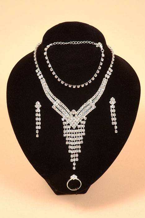 Fashion Jewelry Crystal Earrings, Necklace, Bracelet And Ring Set