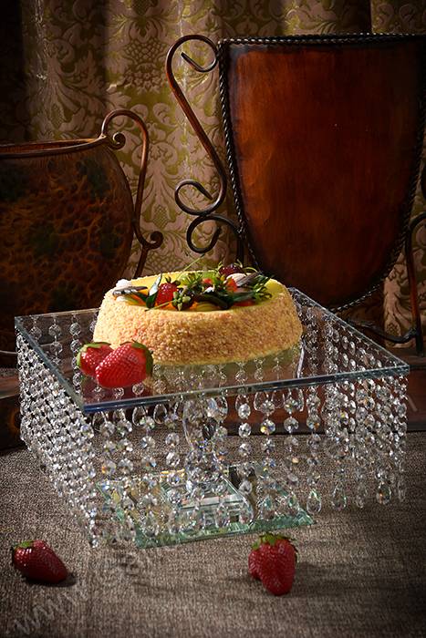 13.75" X 7.5" Squared Glass Cake Stand W/acrylic Beads Clear