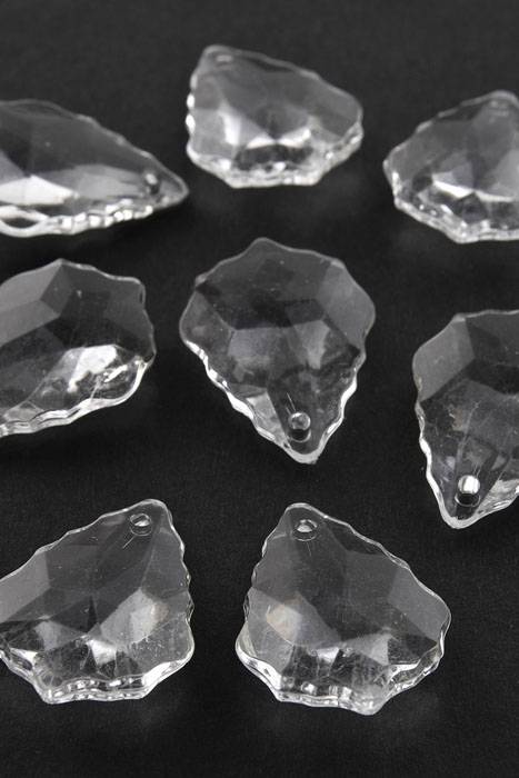 30mm Acrylic Leaf Drop Clear Pkg/100 Approximately