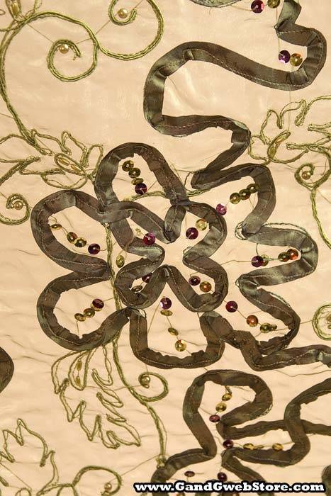 27" X 108" Sheer Fabric W/satin Flowers Mos/mos