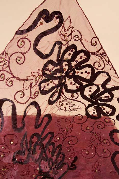 27" X 108" Sheer Fabric W/satin Flowers Burgundy/gold