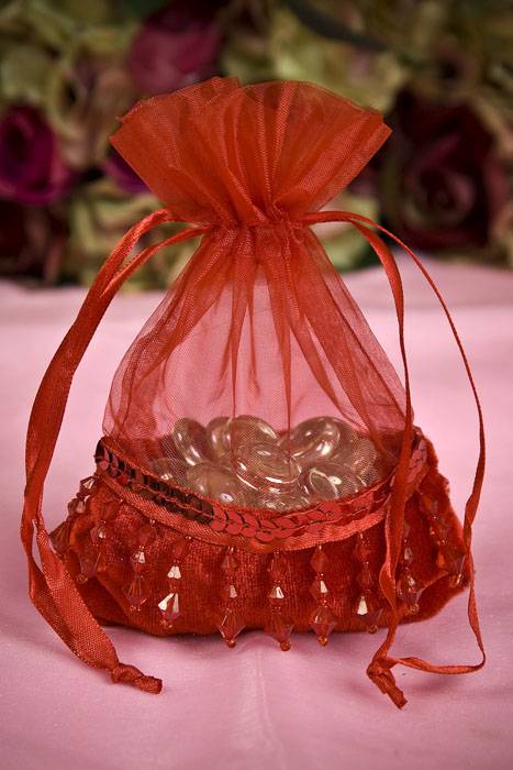 4.5" X 6" Organza/velvet Pouch W/bead Red Pkg/12
