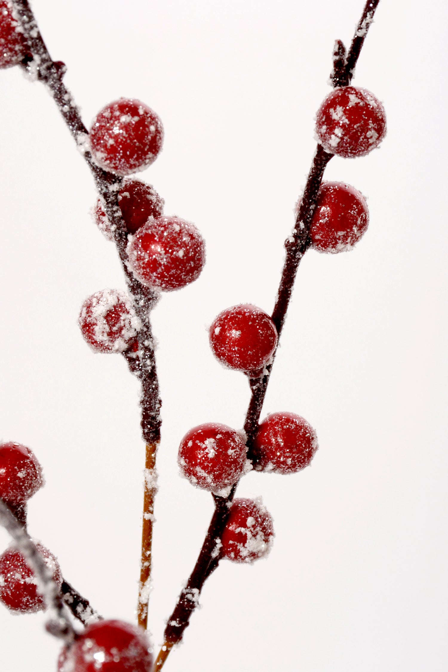 18" SNOW/GLITTER BERRY PICK