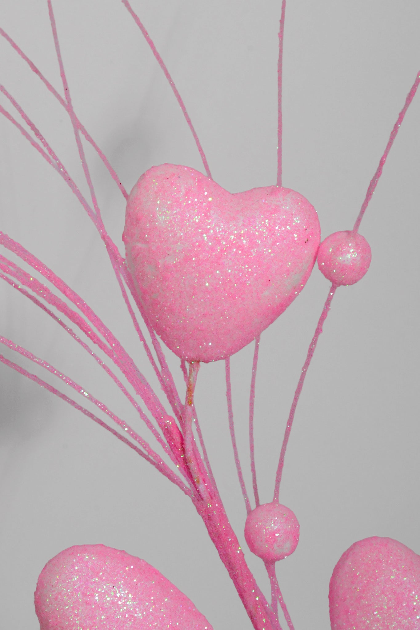19" Glitter Heart W/Rain Spray Pink