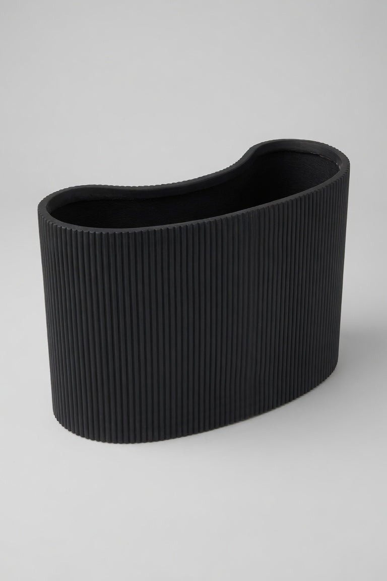 28"L X 20"H Wavy Long Planter Black