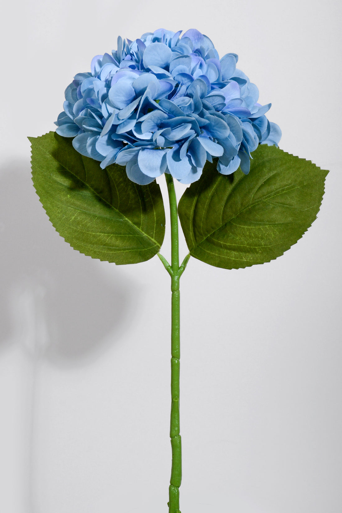 18.5" Silk Hydrangea Stem W/2 leaves Blue