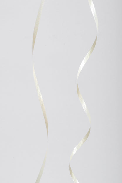3/16" X 500Y Crimped Curling Ribbon Ivory
