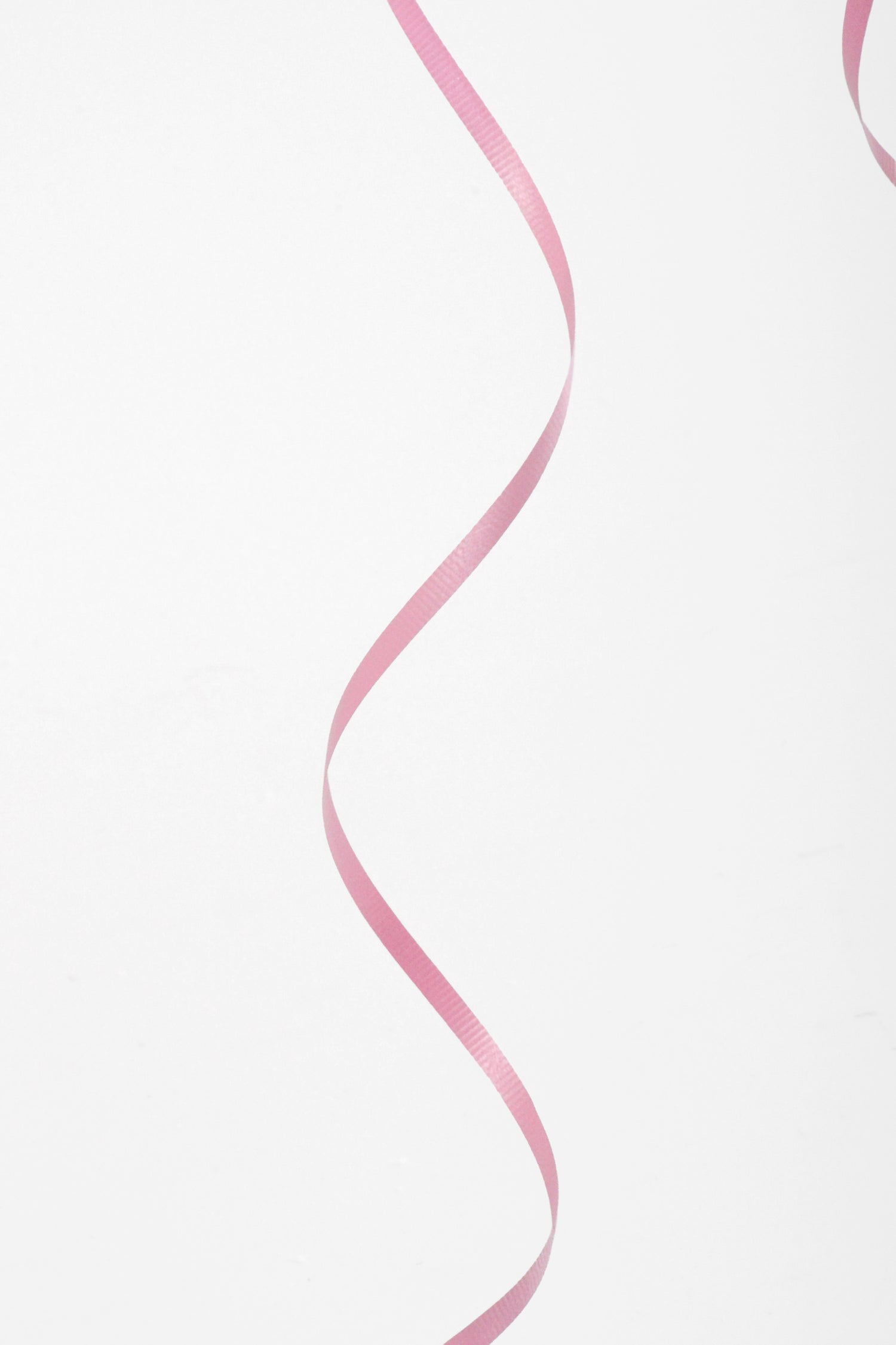 3/16" X 500Y Crimped Curling Ribbon Light Pink