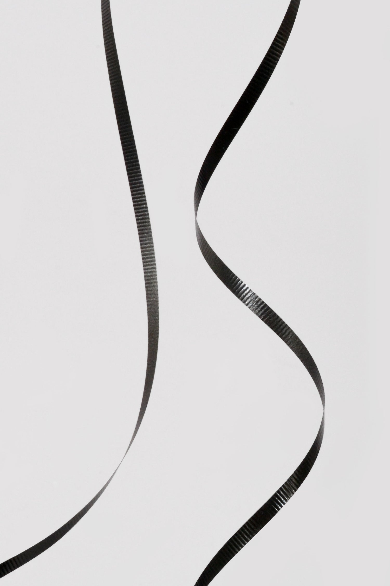 3/16" X 500Y Crimped Curling Ribbon Black