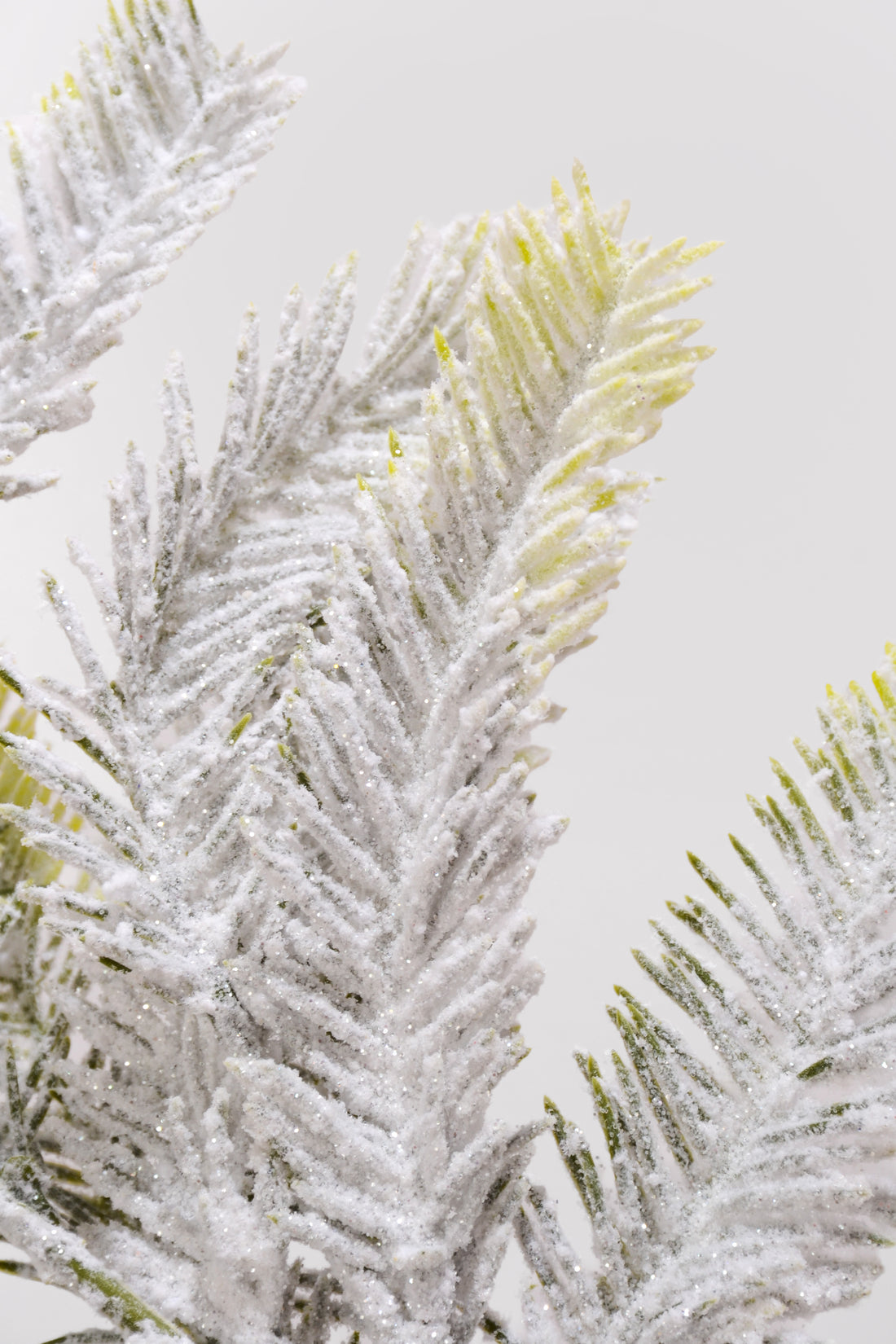 27" Snowed Pine Spray Green/Snow