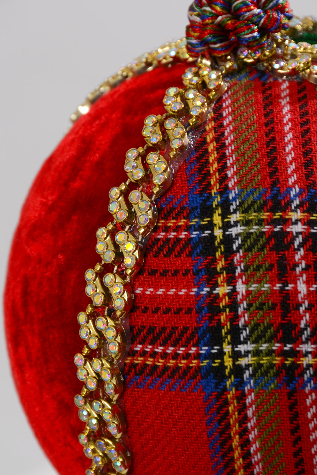 6" Diamond Plaid/Velvet Ball Ornament Red/Green