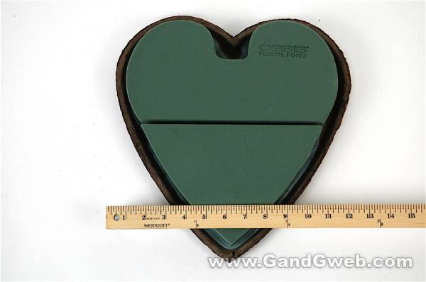 12" Solid Heart Oasis Green Pkg/2