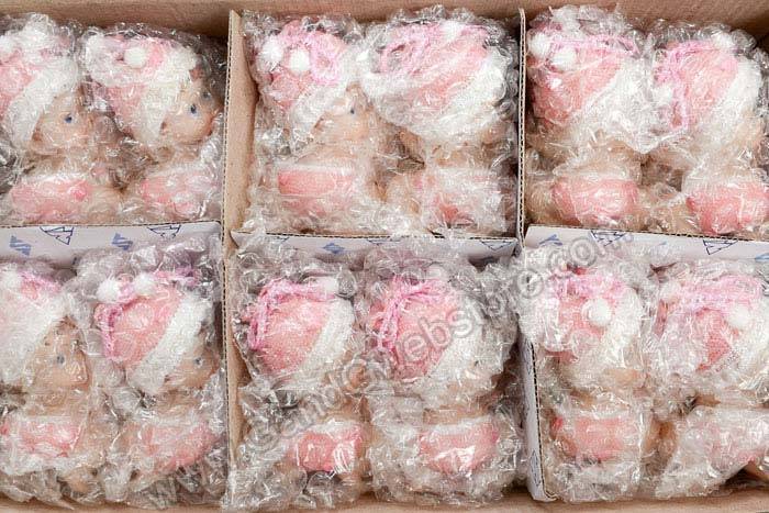 3.25" Ceramic Laying Baby Girl Pink Pkg/12